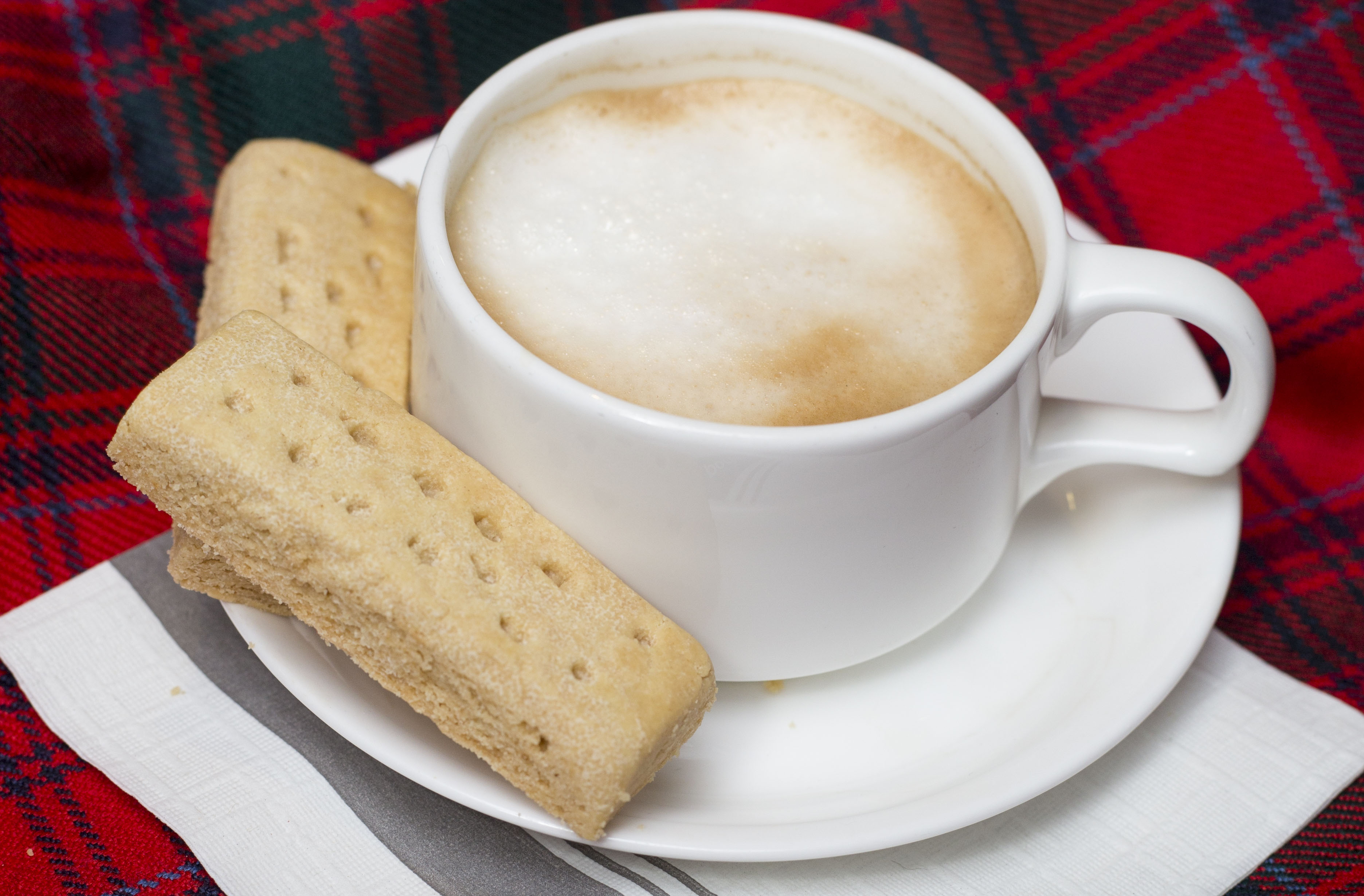 Porter Airlines now serving Walkers Shortbread